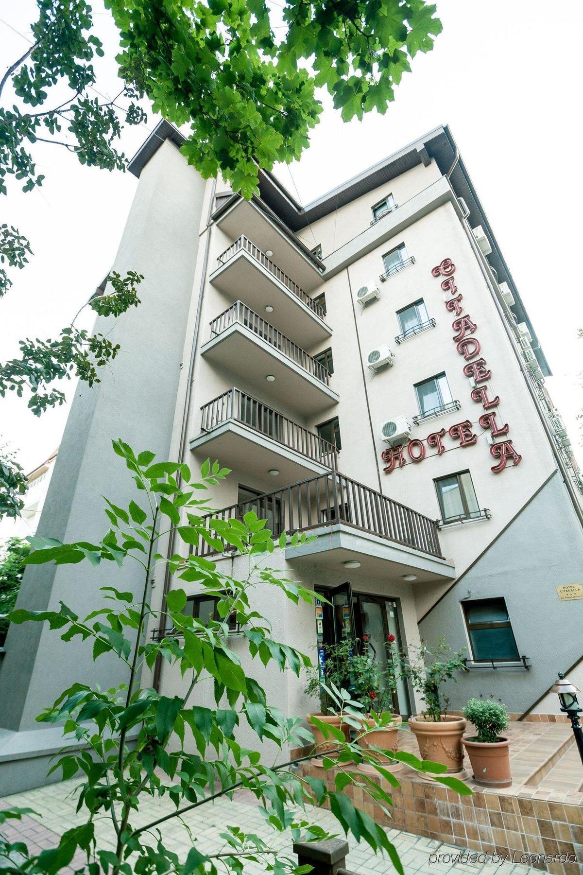 Hotel Nelisse Bukarest Kültér fotó