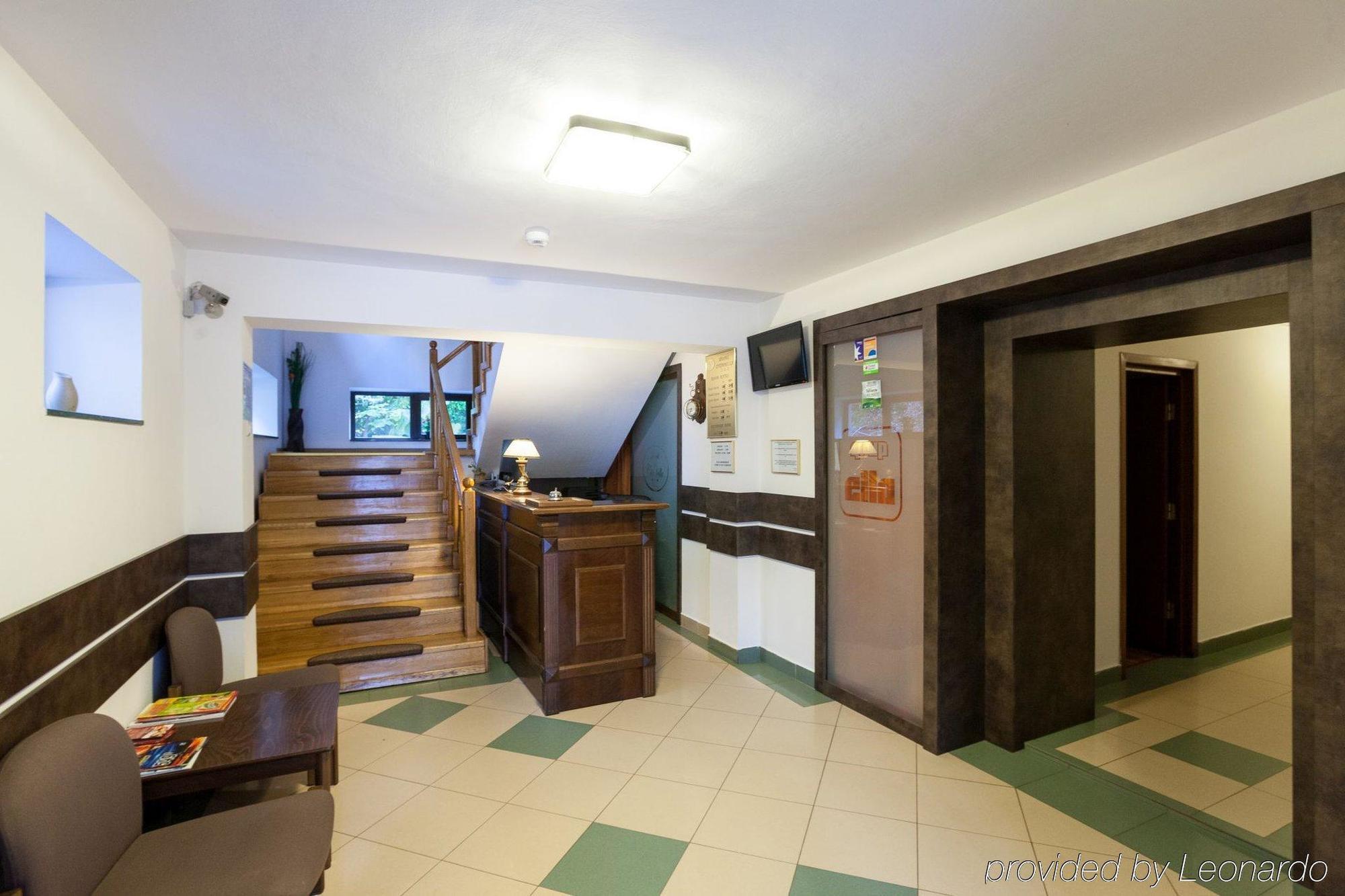 Hotel Nelisse Bukarest Kültér fotó